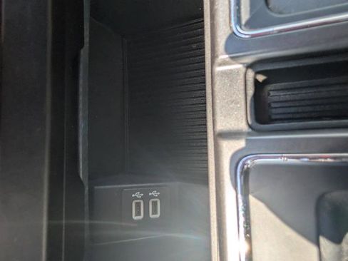 Used 2019 Ford F150 XLT w/ Equipment Group 302A Luxury AWD/4WD image 34