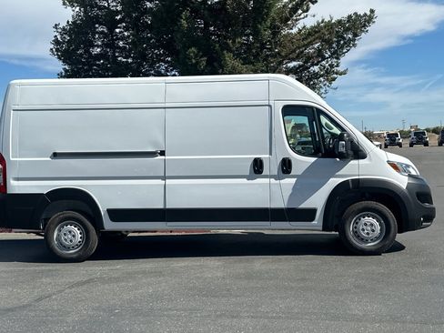 New 2025 RAM ProMaster 2500 image 3