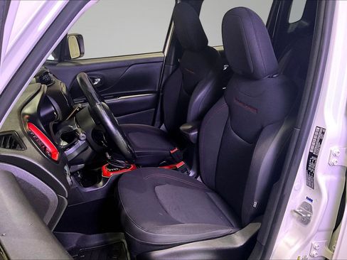 Used 2016 Jeep Renegade Trailhawk AWD/4WD image 21
