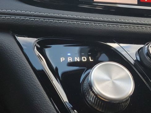 New 2026 Chrysler Pacifica Select image 32