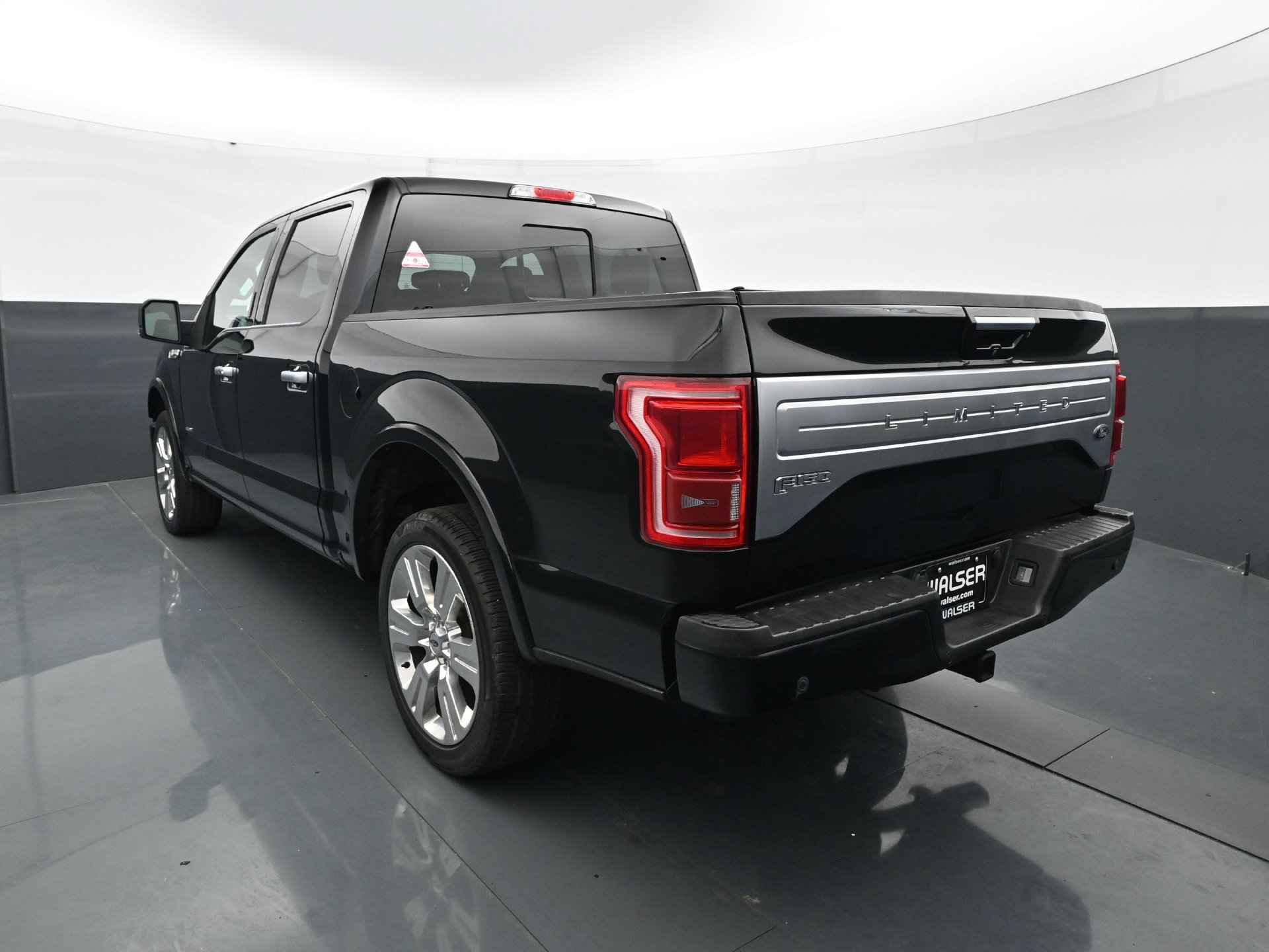 Used 2017 Ford F150 Limited AWD/4WD image 5