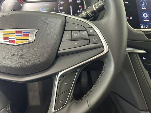Used 2024 Cadillac XT5 Luxury w/ LPO, Floor Liner Package FWD image 15