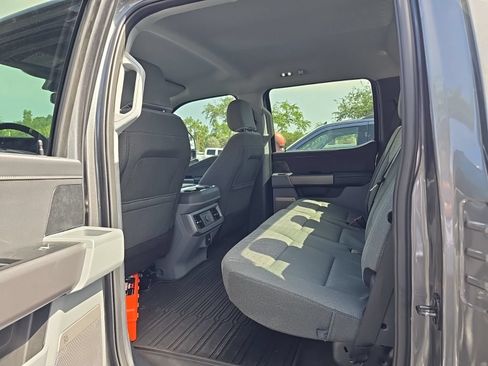 Used 2025 Ford F350 XLT w/ Black Appearance Package AWD/4WD image 4