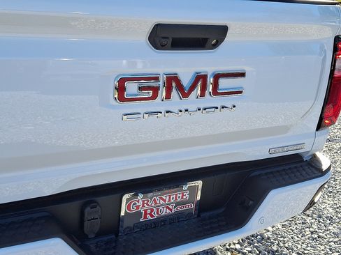 New 2026 GMC Canyon Elevation w/ Convenience Package image 8