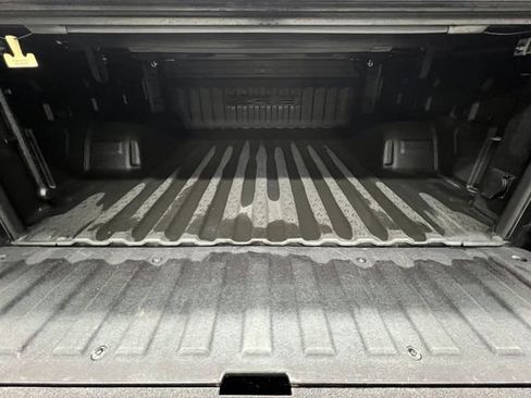 Used 2022 Chevrolet Silverado 1500 ZR2 w/ Technology Package image 30