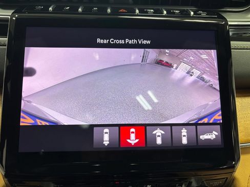 Used 2025 Jeep Grand Cherokee Summit AWD/4WD image 22