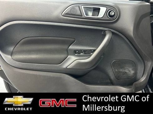 Used 2014 Ford Fiesta SE w/ Comfort Package FWD image 12