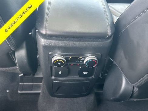 Used 2022 Ford Explorer Platinum w/ Equipment Group 601A AWD/4WD image 20