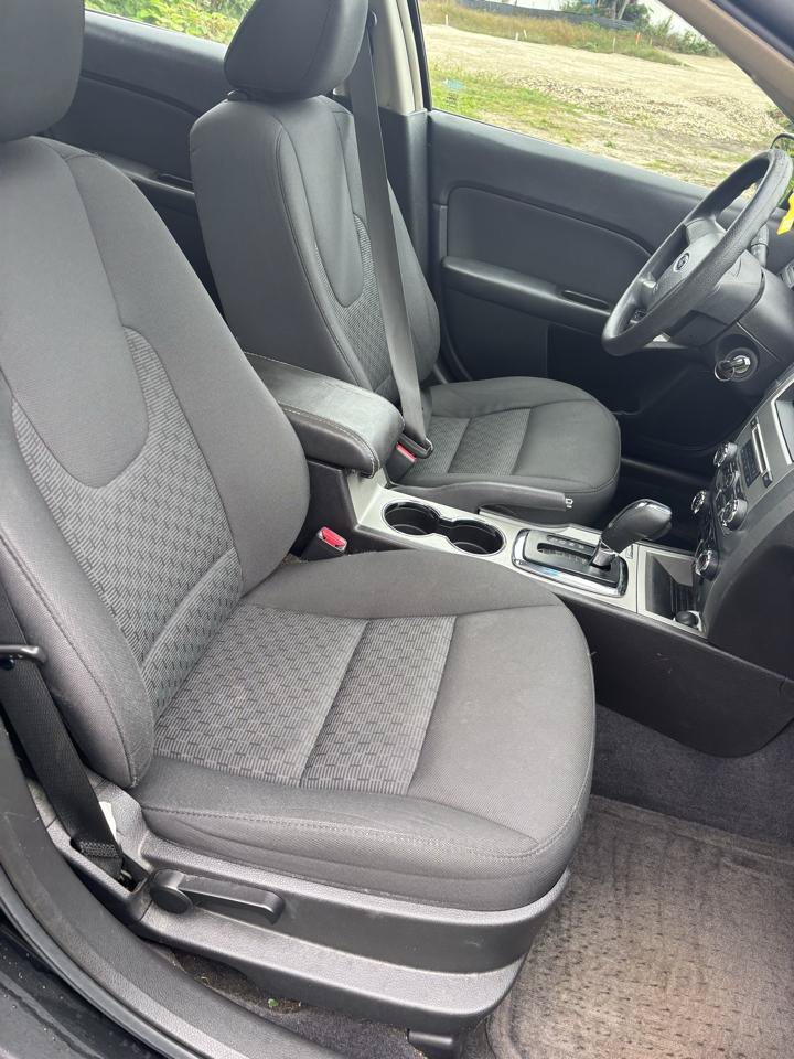 Used 2010 Ford Fusion SE FWD image 22