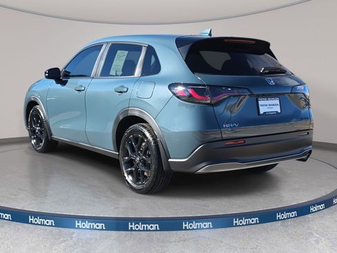 Used 2023 Honda HR-V Sport image 5