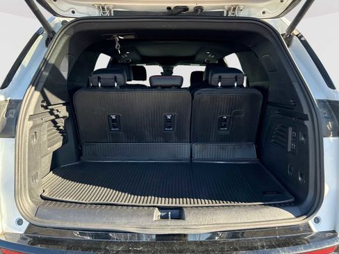 Certified 2024 Chevrolet Traverse RS w/ LPO, Floor Liner Package image 27