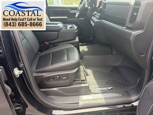 Used 2025 GMC Sierra 1500 SLT AWD/4WD image 16