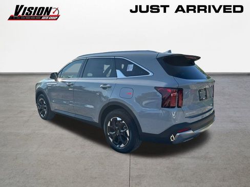 New 2026 Kia Sorento S w/ S Panoramic Sunroof Package image 7