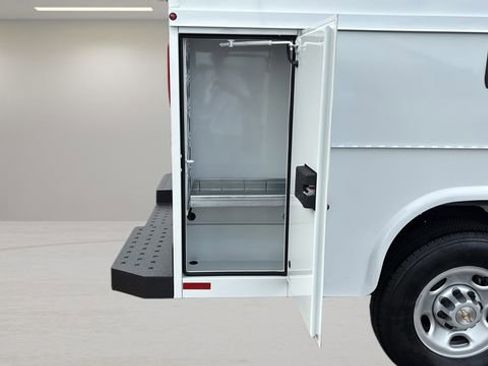 New 2025 Chevrolet Express 3500 w/ Power Convenience Package image 22