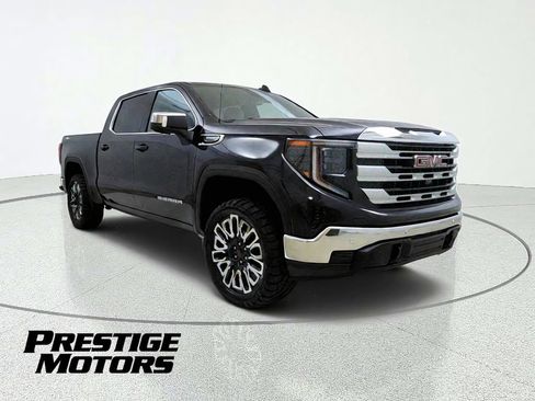 Used 2024 GMC Sierra 1500 SLE w/ Preferred Package AWD/4WD image 1