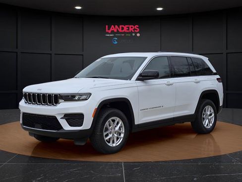New 2026 Jeep Grand Cherokee Laredo X RWD image 1