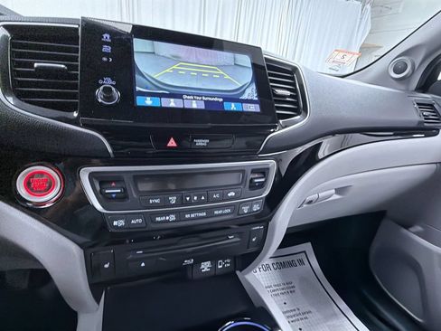 Used 2020 Honda Pilot Touring image 22