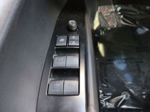 Used 2026 Toyota Camry SE FWD image 21
