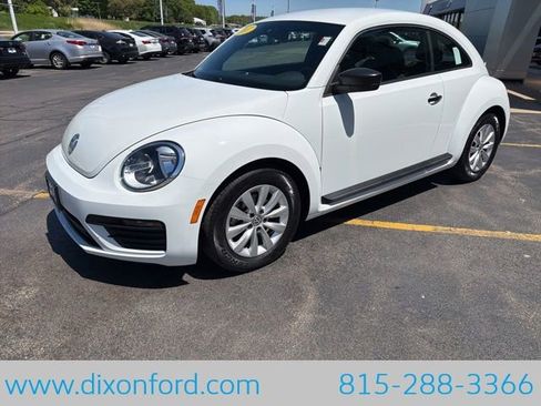 Used 2017 Volkswagen Beetle 1.8T S FWD image 3
