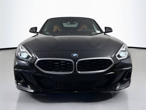 Used 2023 BMW Z4 sDrive30i w/ Convenience Package RWD image 2