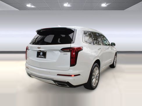 Used 2022 Cadillac XT6 Premium Luxury w/ Technology Package image 8