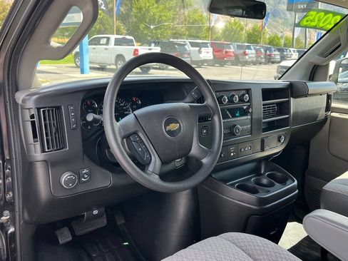 Used 2025 Chevrolet Express 3500 LS RWD image 25