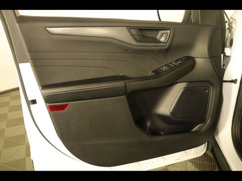 Used 2024 Ford Escape Active w/ Tech Pack #1 image 17