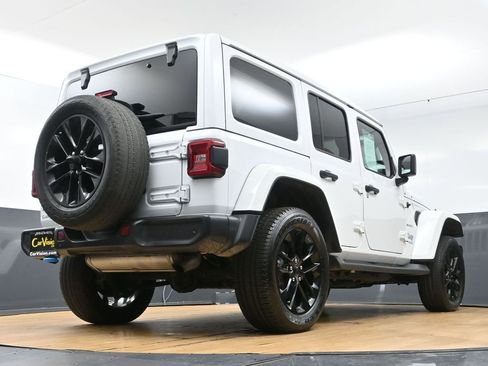 Used 2022 Jeep Wrangler Unlimited Sahara w/ Cold Weather Group image 59