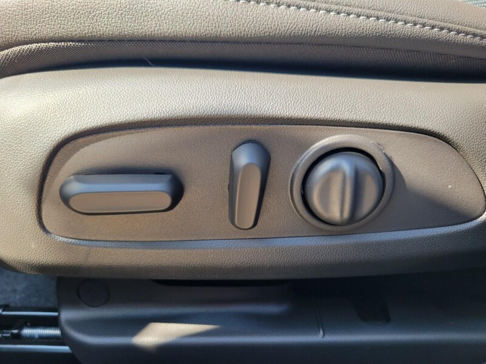 New 2026 Buick Envista Sport Touring w/ Convenience I Package FWD image 13