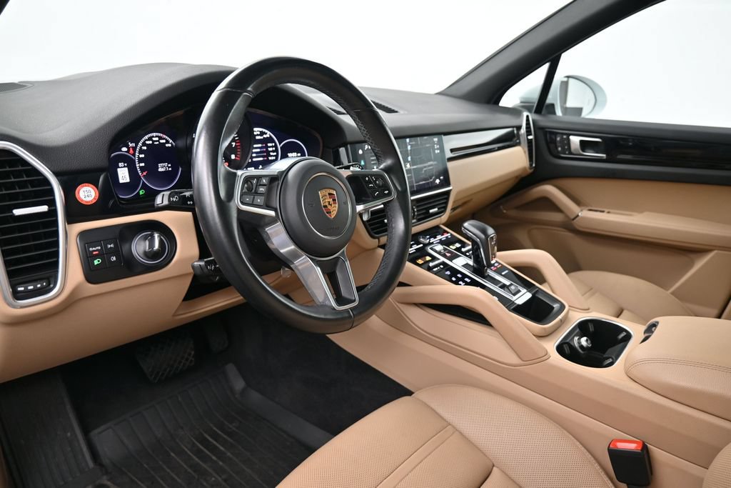 Certified 2022 Porsche Cayenne AWD/4WD image 4