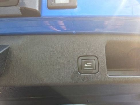 Used 2025 Chevrolet Equinox EV LT w/ Convenience Package FWD image 41