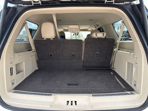 Used 2018 Lincoln Navigator L Reserve w/ Technology Package AWD/4WD image 17