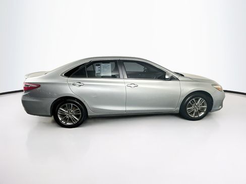 Used 2017 Toyota Camry SE FWD image 10