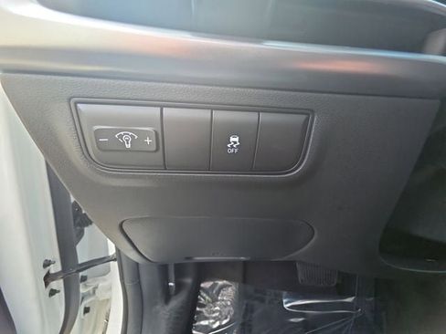 Certified 2025 Hyundai Tucson SE image 35