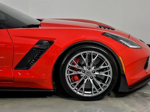 Used 2015 Chevrolet Corvette Z06 w/ Z07 Performance Package RWD image 15