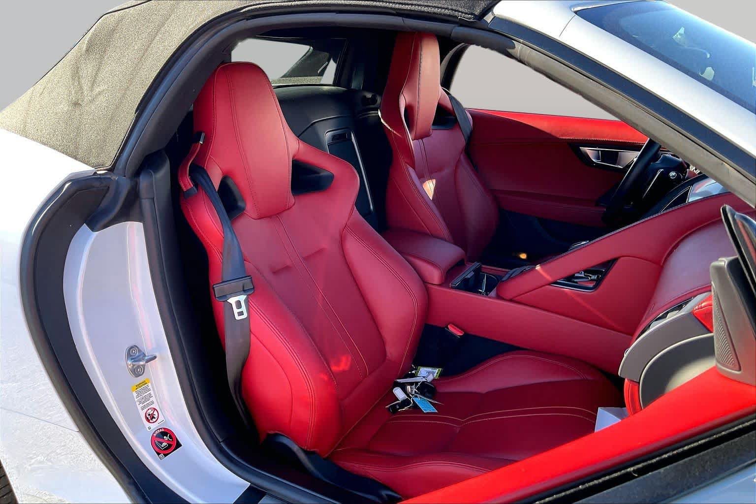 Used 2016 Jaguar F-TYPE R AWD/4WD image 8