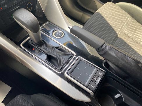 Used 2019 Mitsubishi Eclipse Cross LE AWD/4WD image 21