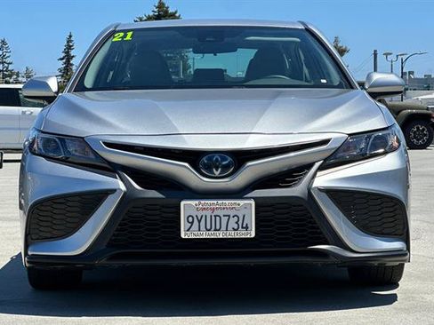 Used 2021 Toyota Camry SE FWD image 8