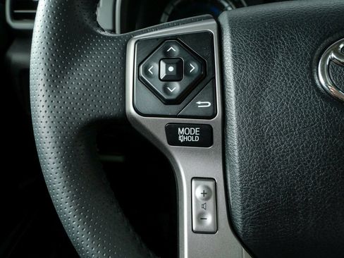 Used 2018 Toyota 4Runner SR5 Premium AWD/4WD image 10