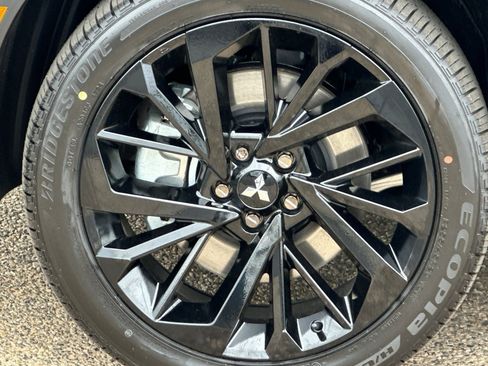 New 2025 Mitsubishi Outlander SEL image 26