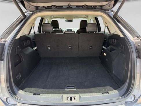 Used 2023 Ford Edge Titanium AWD/4WD image 23