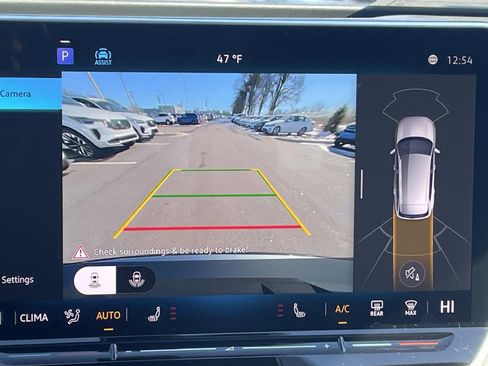 New 2026 Volkswagen Tiguan SE R-Line FWD image 25