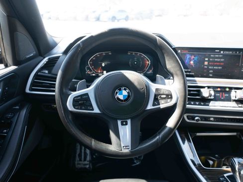 Used 2021 BMW X5 xDrive40i w/ M Sport Package AWD/4WD image 21