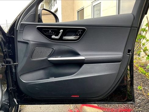 Used 2026 Mercedes-Benz C 300 4MATIC Sedan image 19