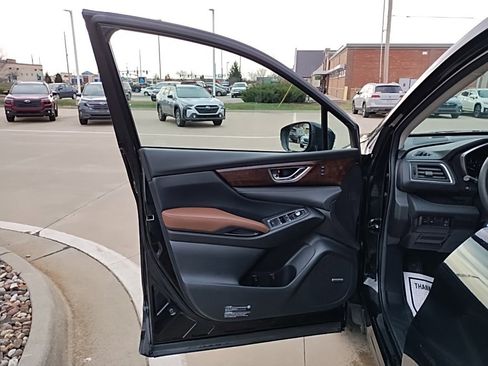 Certified 2025 Subaru Ascent Touring image 18