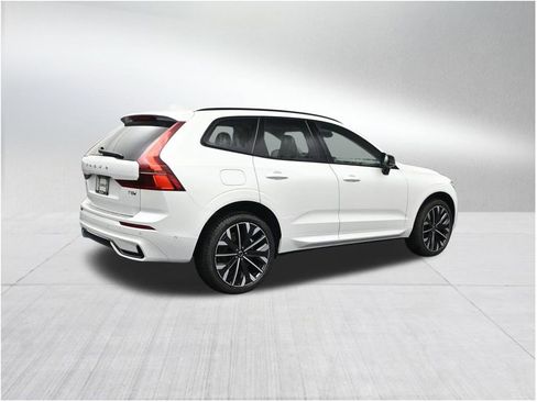 New 2026 Volvo XC60 T8 Ultra w/ Protection Package Premier AWD/4WD image 5