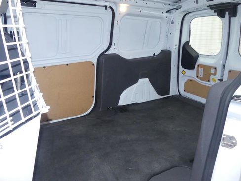 Used 2023 Ford Transit Connect XLT image 24