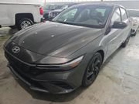 Used 2026 Hyundai Elantra Sport FWD image 2