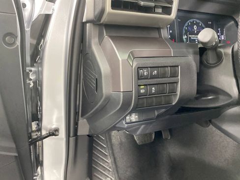 New 2026 Toyota Tacoma SR5 image 12