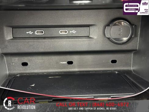 Used 2022 Volkswagen Taos SEL w/ Panoramic Sunroof Package image 31